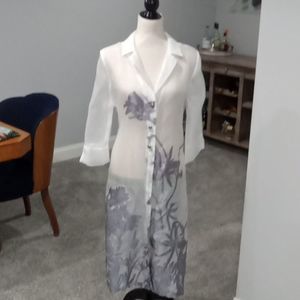 Chico's traveler's collection sheer jacquard duster kimono. Size 1 medium or 8